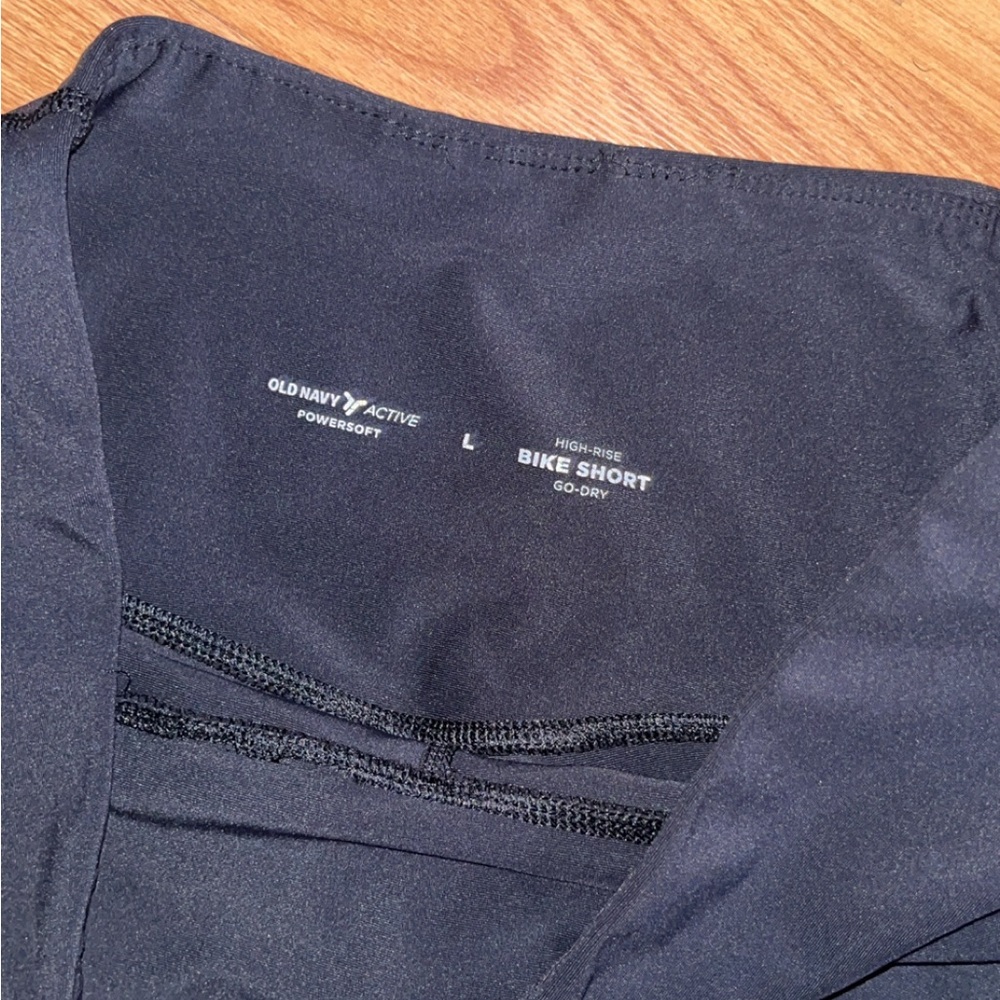 Old Navy Active Black Bike Shorts - Picture 3 of 3